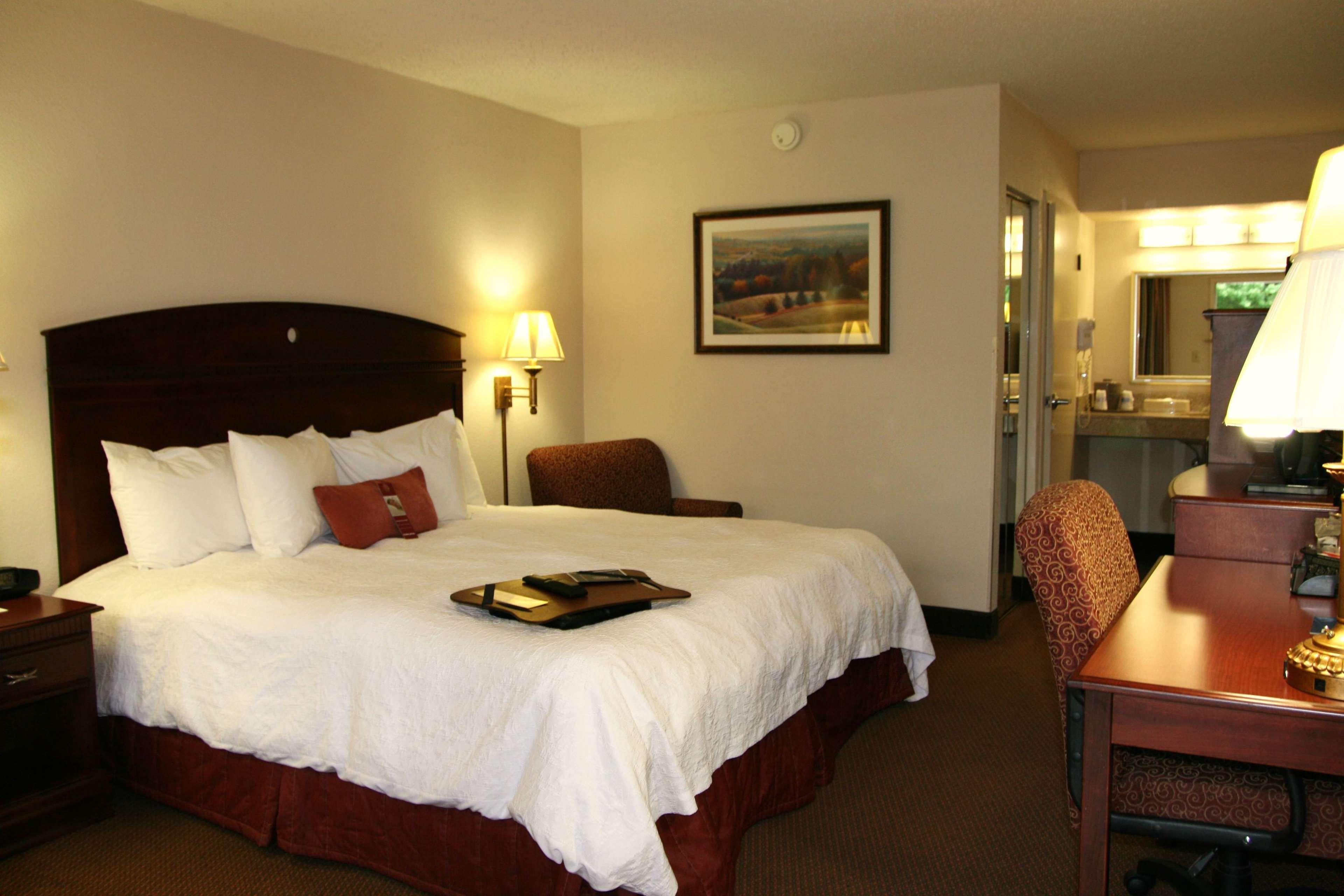 Hampton Inn Dalton Oda fotoğraf