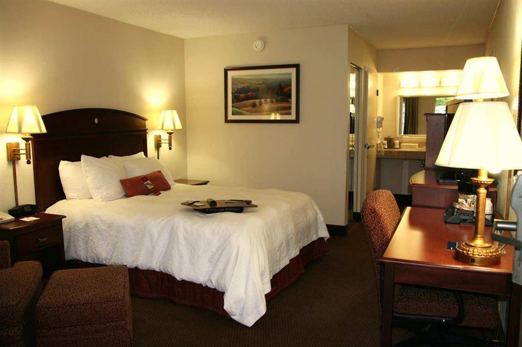 Hampton Inn Dalton Oda fotoğraf