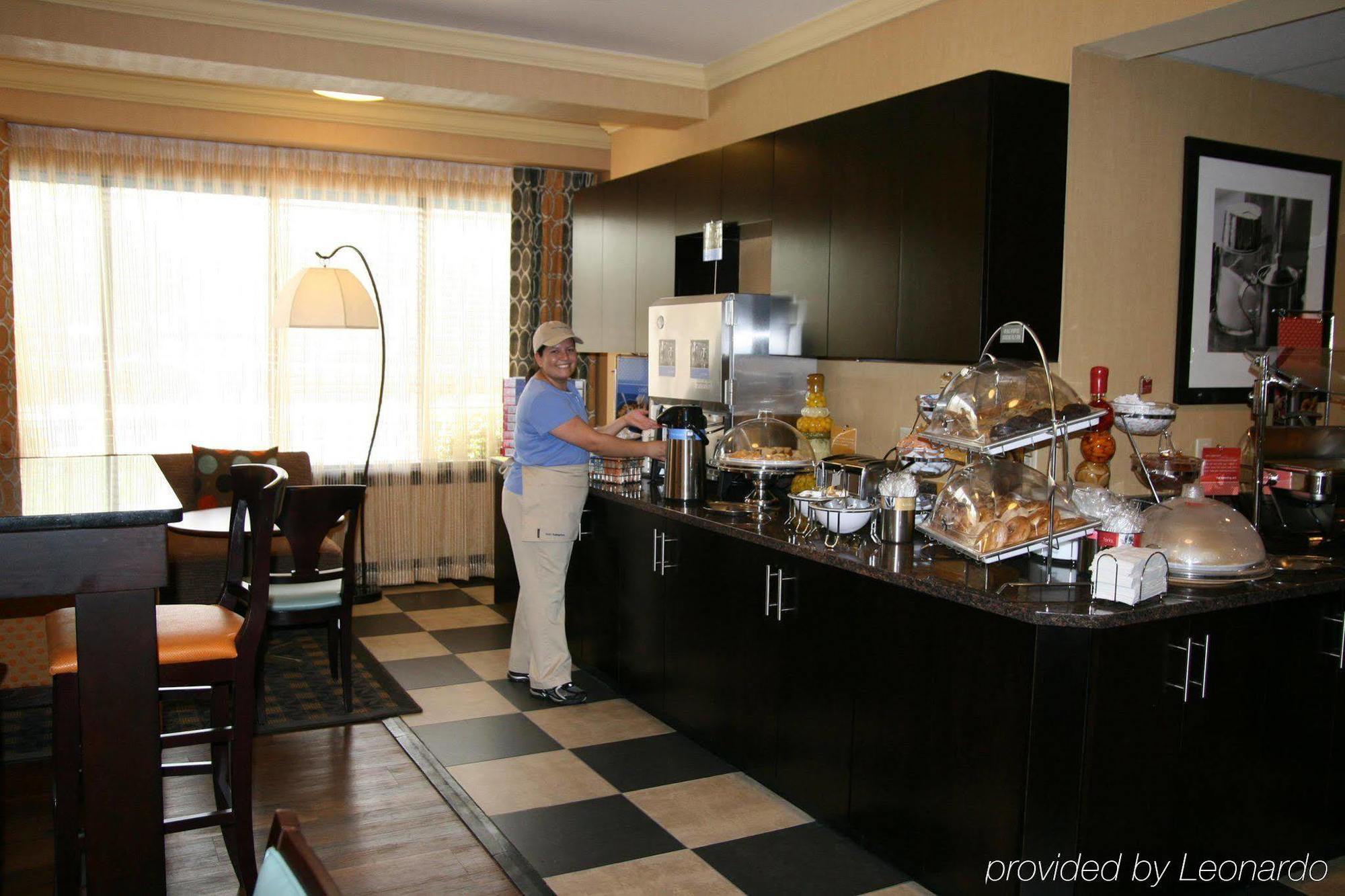 Hampton Inn Dalton Restoran fotoğraf
